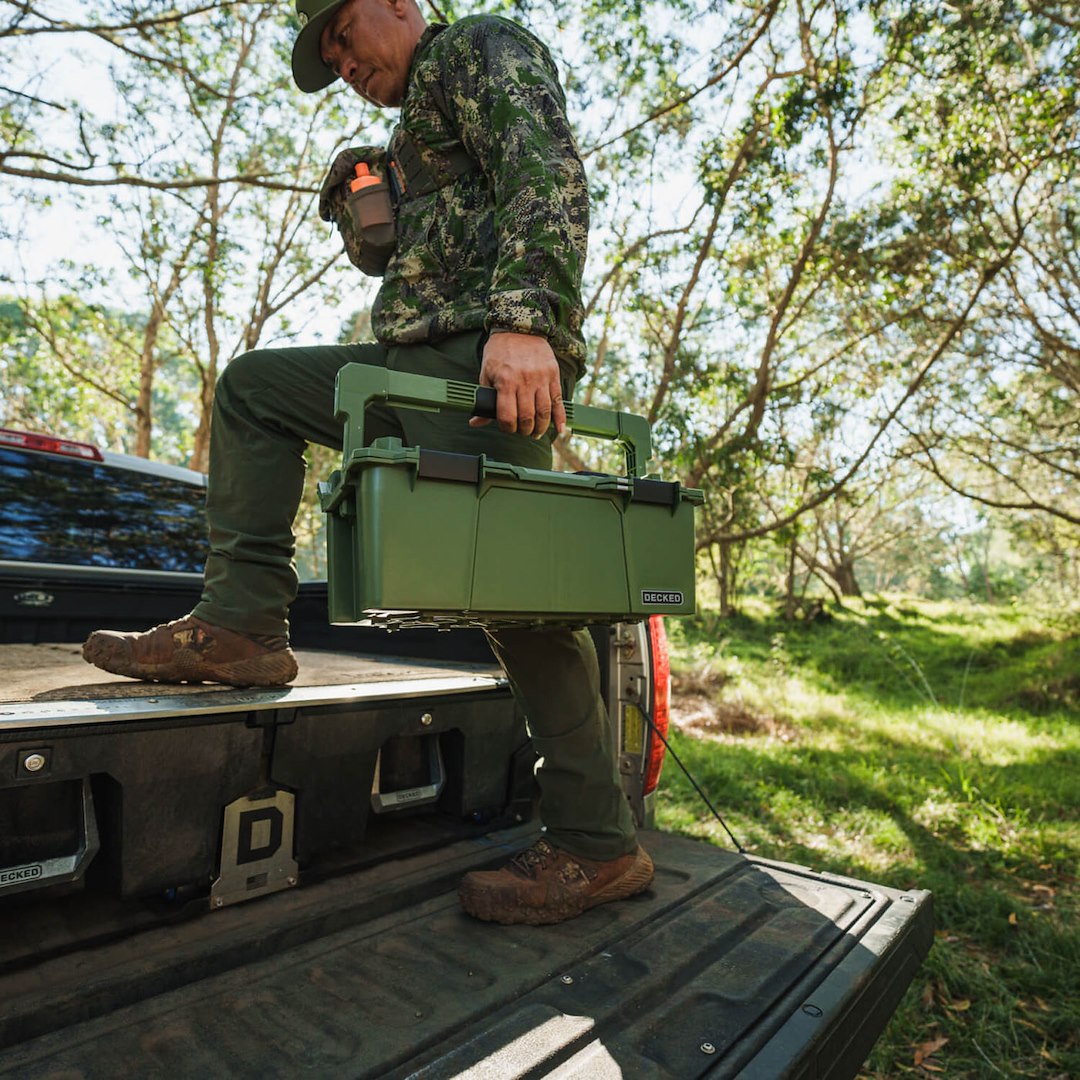 Decked A0010-SIXR-GRN Sixer 16 Ranger Green Organizer