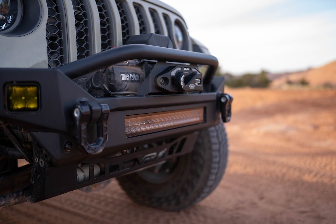 DV8 Offroad FBJL-07 FS-7 Jeep JL/JT Steel Bumper