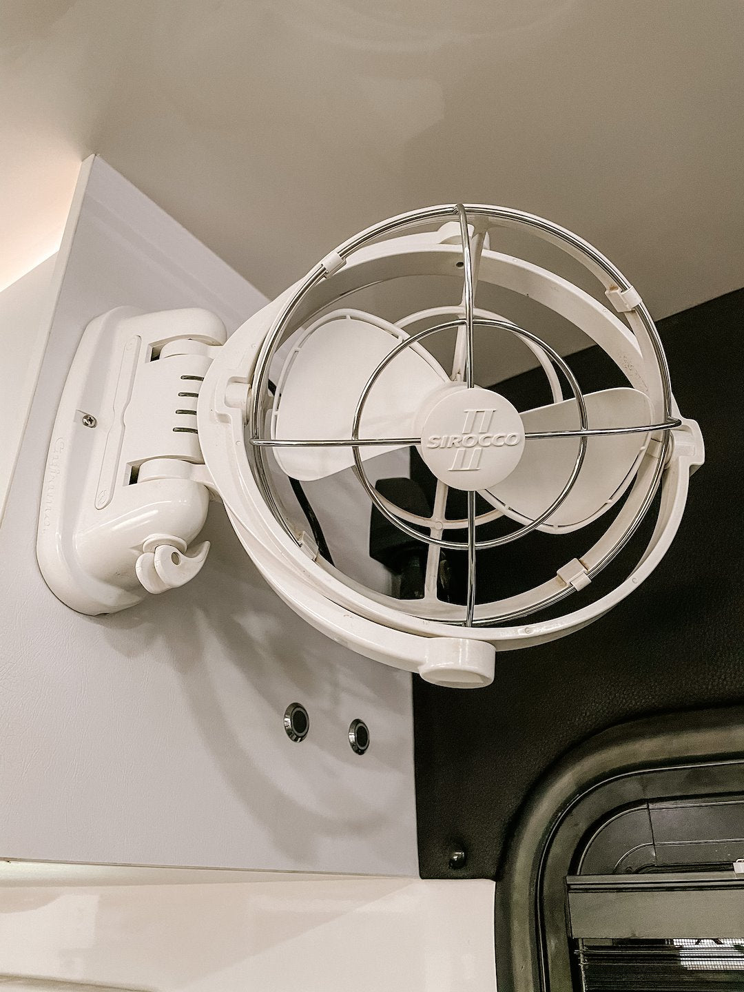 Caframo Limited 7010cawbx Fan - image 9
