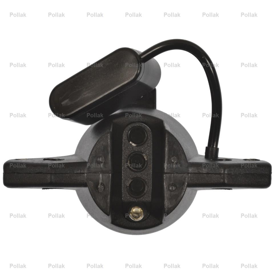 Pollak Trailer Wiring Connector Adapter (12716) – Material: Nylon