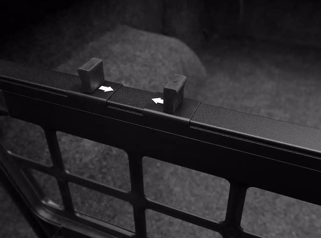 Roll-N-Lock Cm247 Bed Divider for Isuzu D-Max Crew/Double Cab
