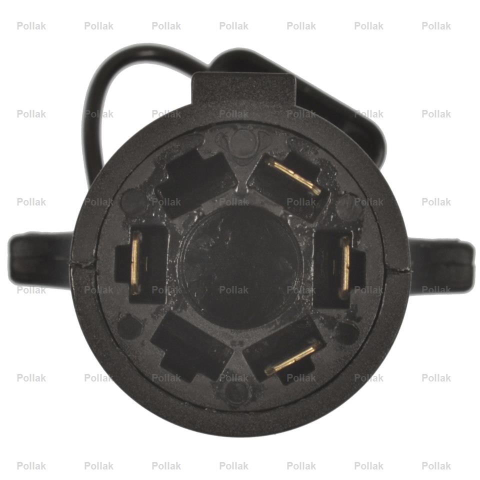 Pollak Trailer Wiring Connector Adapter (12716P) – Material: Nylon