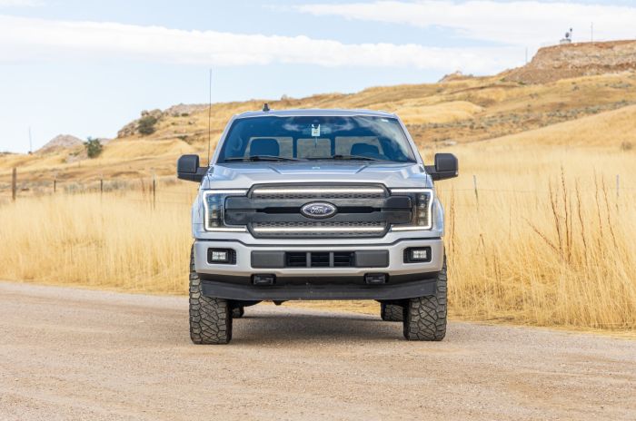 ReadyLift 62-23040 SST 2.1 Stage 2 Suspension Lift Kit