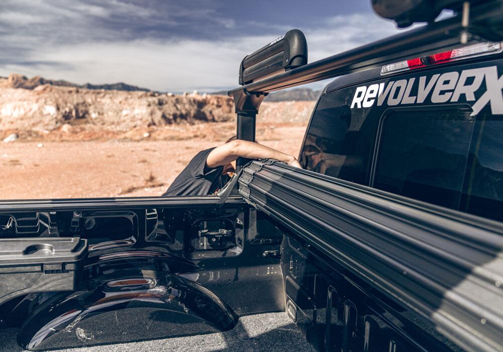 BAK Industries Revolver X4s Aluminum/ Vinyl Tailgate Handle Lock Tonneau Cover 80337 - image 16