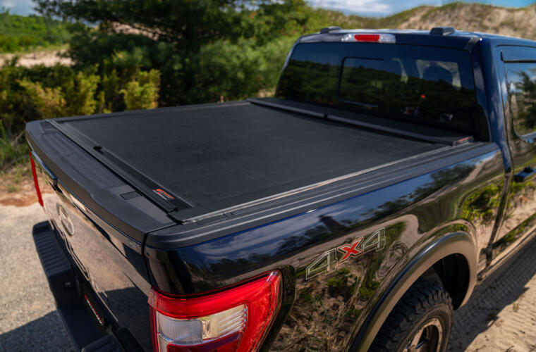Roll-N-Lock LG262M M-Series Vinyl Tonneau for Chevy/GMC