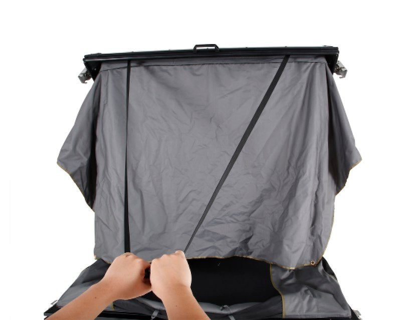 Overland Vehicle Systems 18099901 Mamba III Hard Shell Roof Top Tent