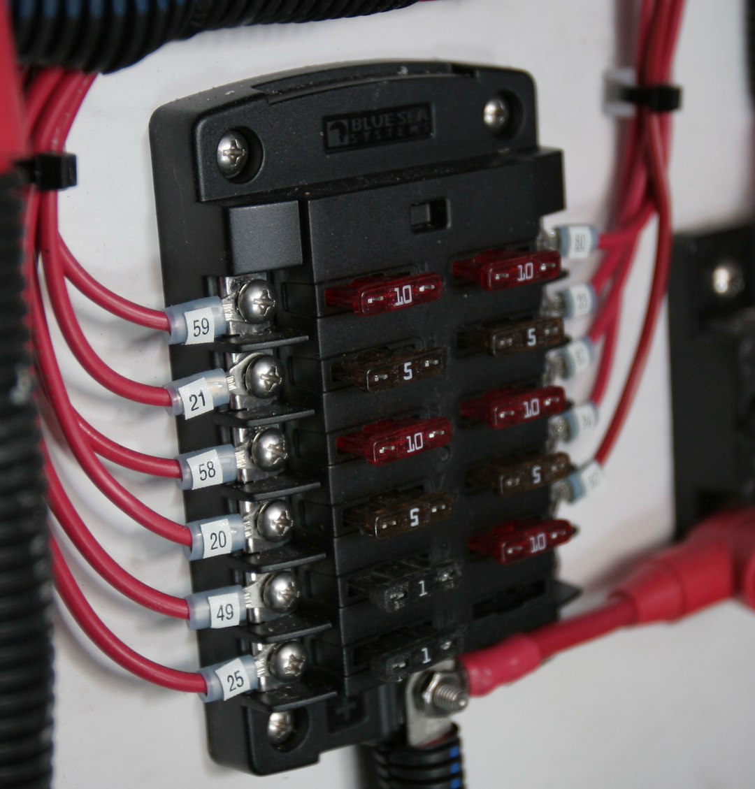 Blue Sea 5034-Bss Fuse Block - image 2