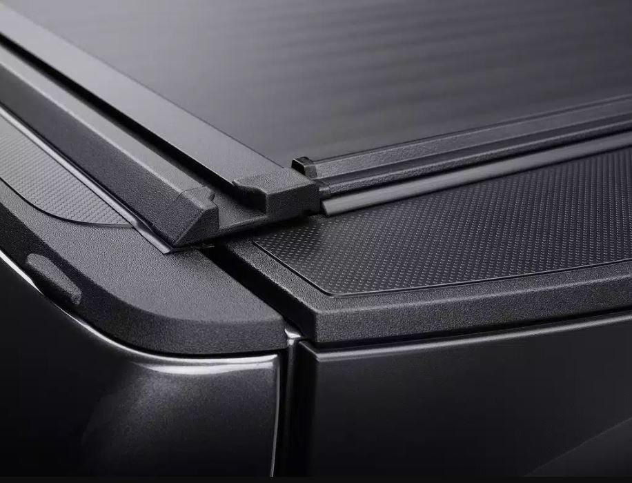 Roll-N-Lock 533A-XT A-Series XT Tonneau Cover