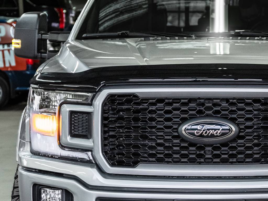 Husky Liner 2814919 Smoke Hood Shield