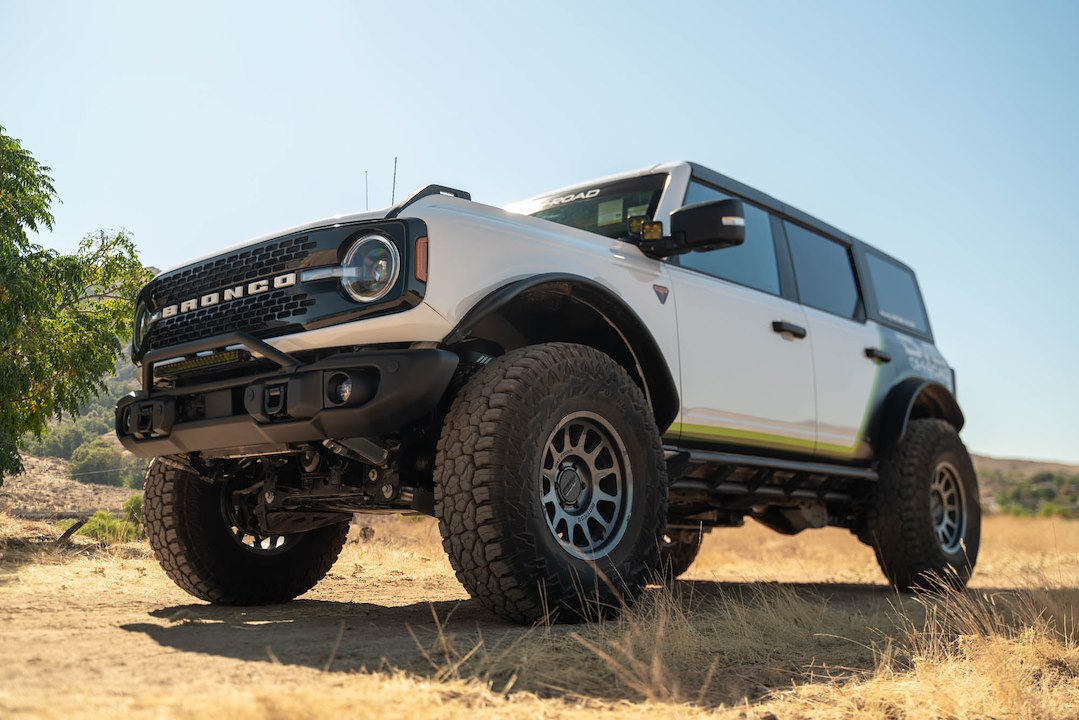 DV8 Offroad LBBR-09 Ford Bronco Bull Bar