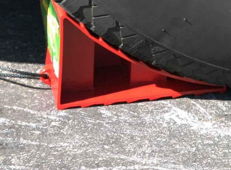 Valterra A10-0908 Wheel Chock – Red Plastic 7 Inch Single