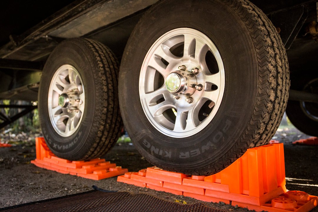 Tri-Lynx 00071 Trailer Leveling Kit - image 3