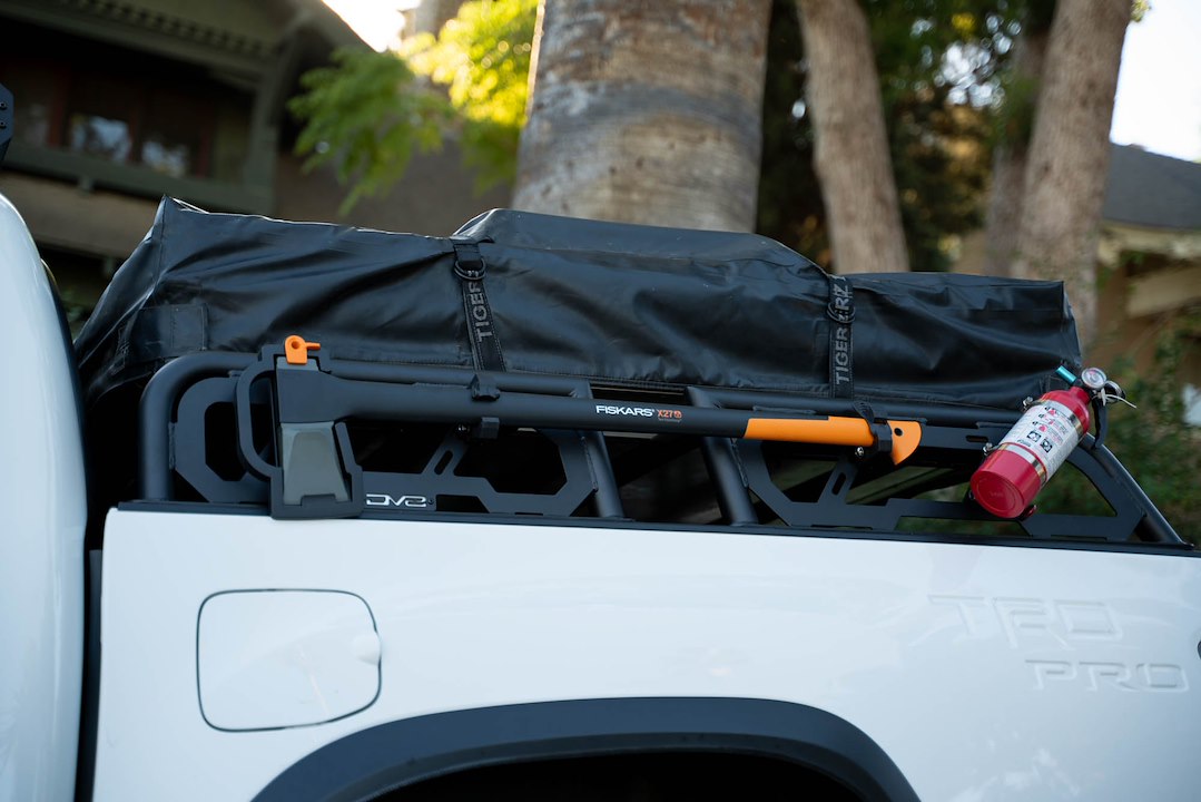DV8 Offroad RRUN-02 MTO Mid-Size Bed Cargo Rack