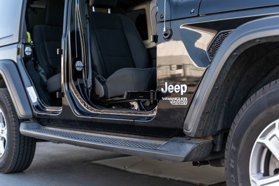 DV8 Offroad STJL-05 Jeep Wrangler/Gladiator Foot Rest