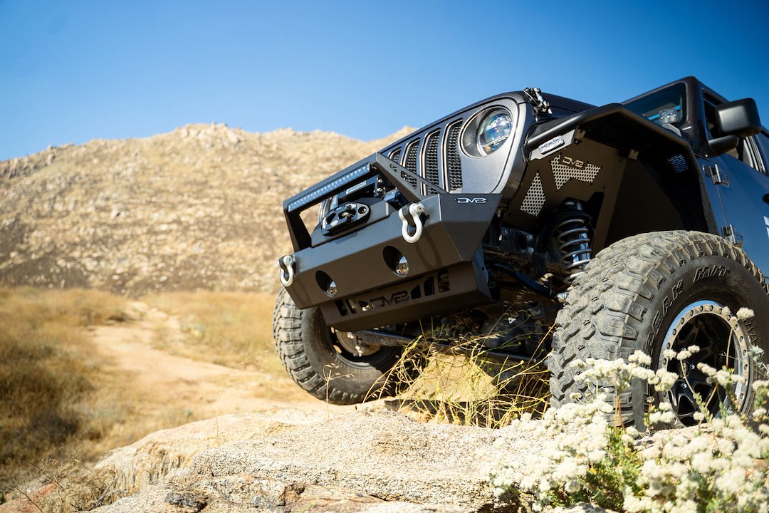 DV8 Offroad SPJL-02 JL/JT Sway-Bar Disconnect Skid