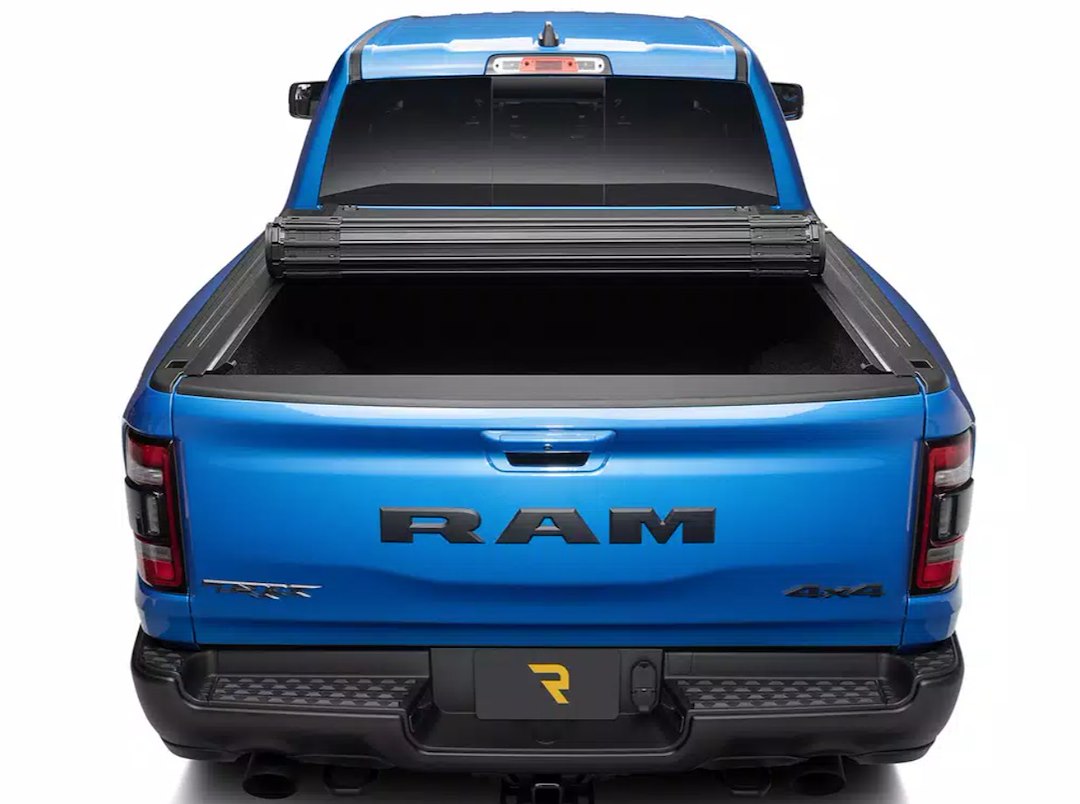 BAK Industries Revolver X4s Aluminum/ Vinyl Tailgate Handle Lock Tonneau Cover 80339 - image 6