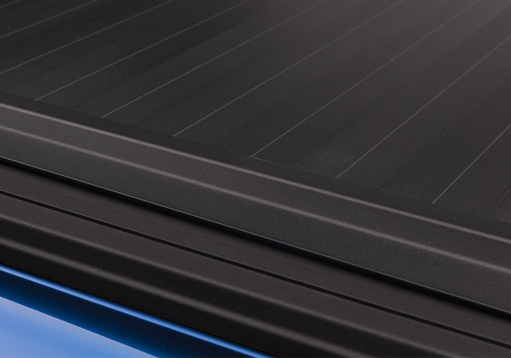 Retrax 30462 IX Aluminium Tonneau Cover for Chevy/GMC