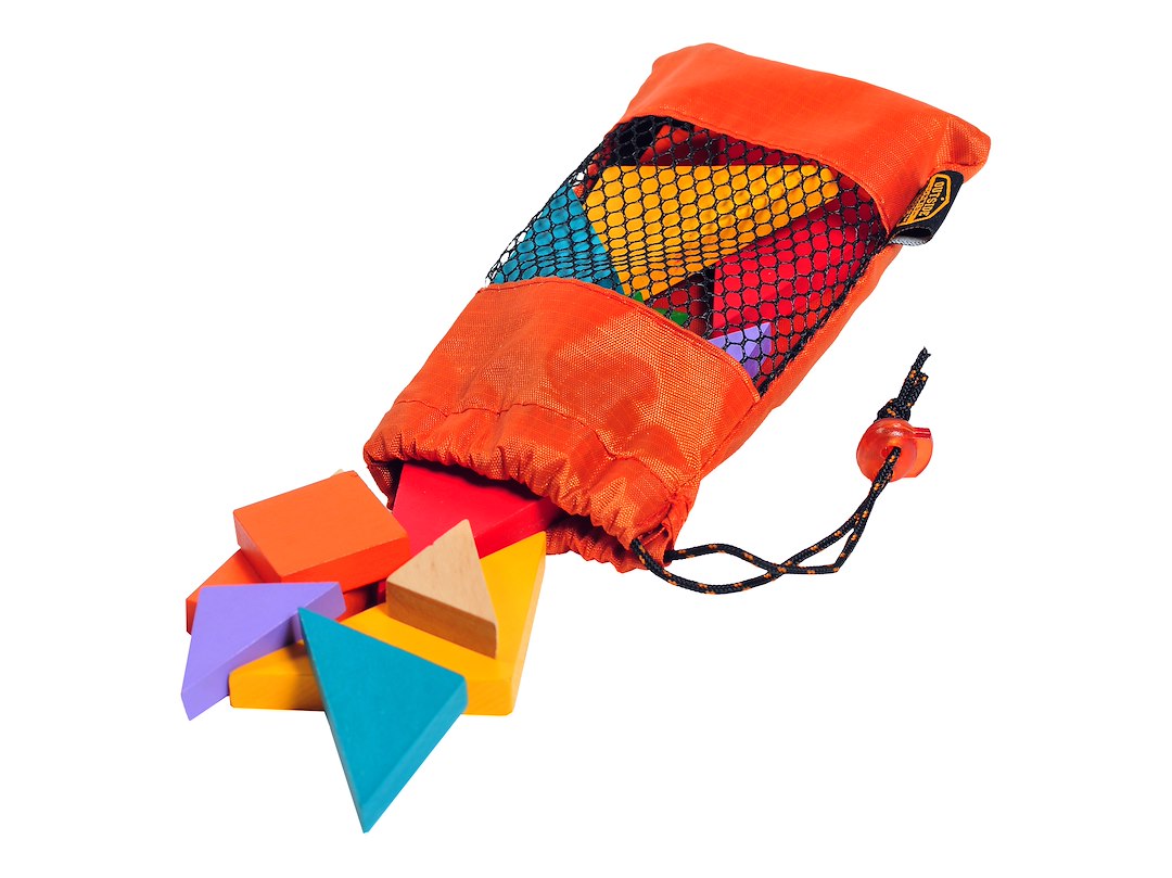 G S I Outdoors Board Game (99931) – Type: Backpack Tangram