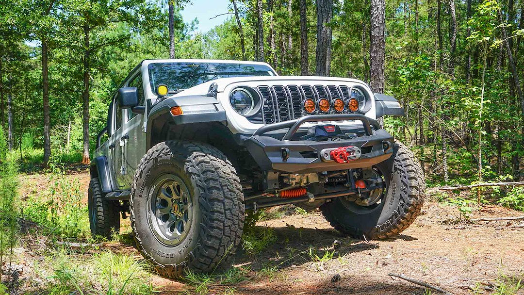 Fab Fours JL24-B5152-1 Ghost Stubby Front Winch Bumper