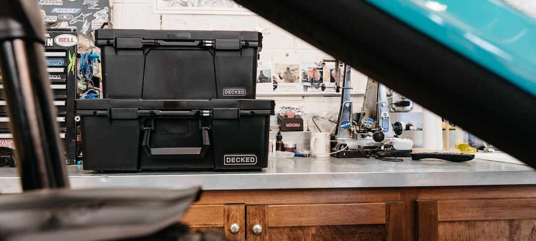 Decked A0020-HRAK-BLK Halfrack 32 Black 1.1-Cu-Ft Organizer