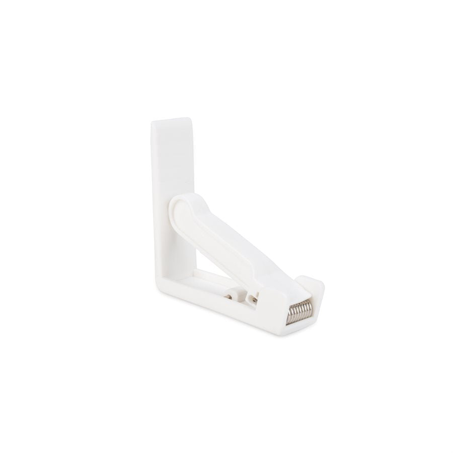 Camco Tablecloth Clamp (51077) – Material: Plastic