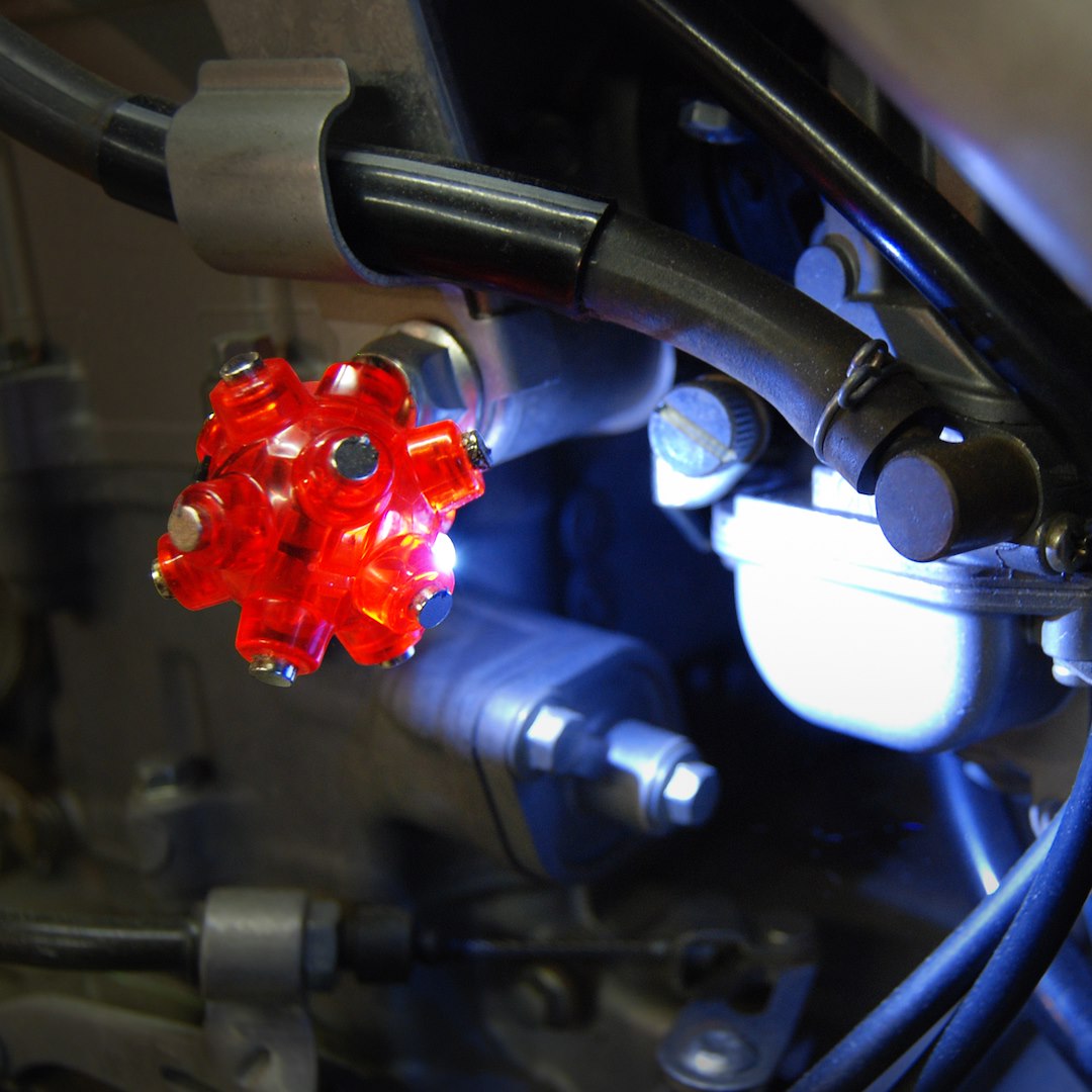 STKR Concepts 00105 Magnetic Light Mine