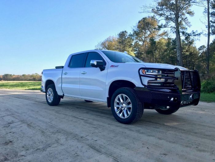 Ranch Hand FSC19HBL1 Summit Front Bumper for Chevrolet 1500