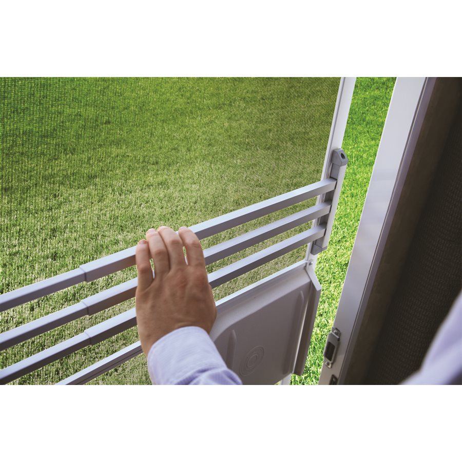 Camco Screen Door Push Bar (43977)