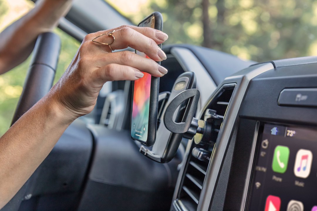 Husky Liners 87000 Claw Vent Phone Holder