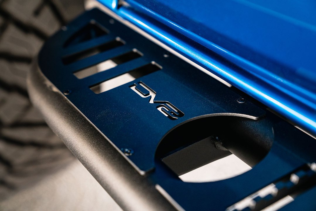 DV8 Offroad SRBR-02 OE Plus Bronco Round Step Bars