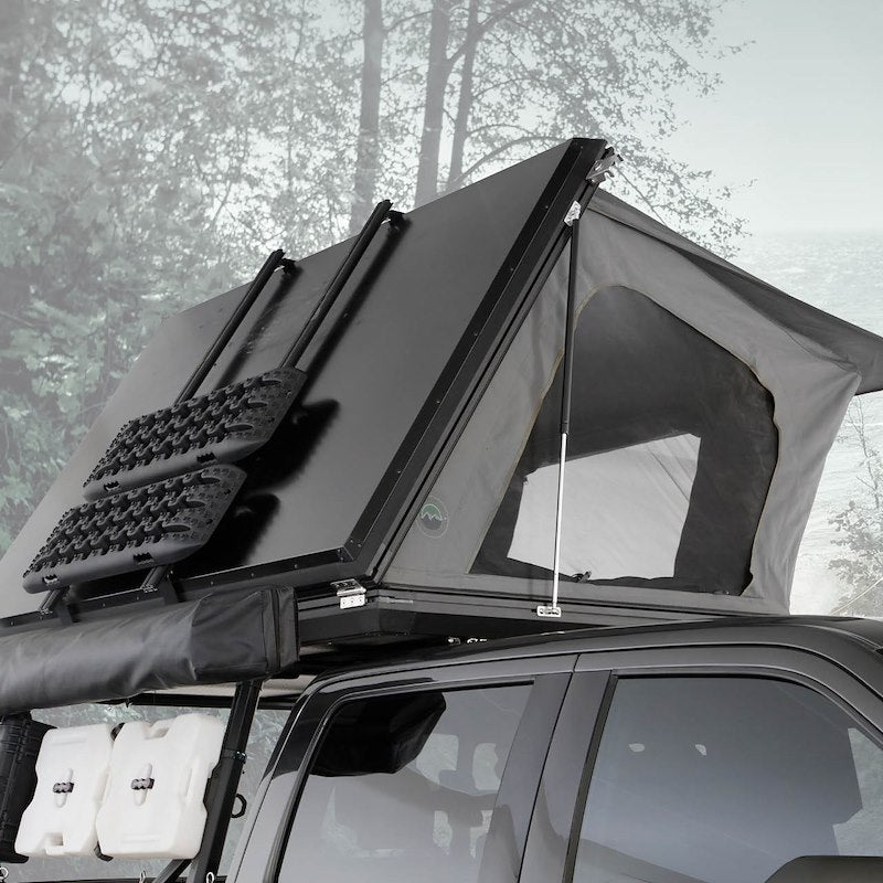 Overland Vehicle Systems 18109901 Mamba III Hard Shell Roof Top Tent