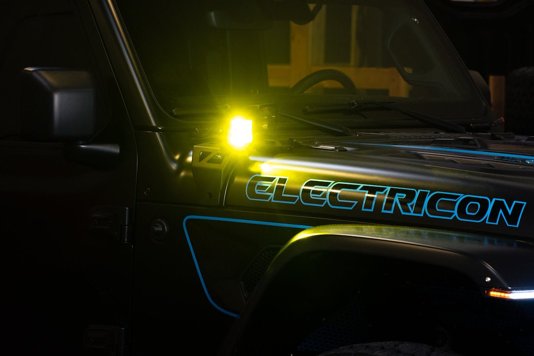DV8 Offroad BE3EW40W-A Elite Amber LED Pod Light