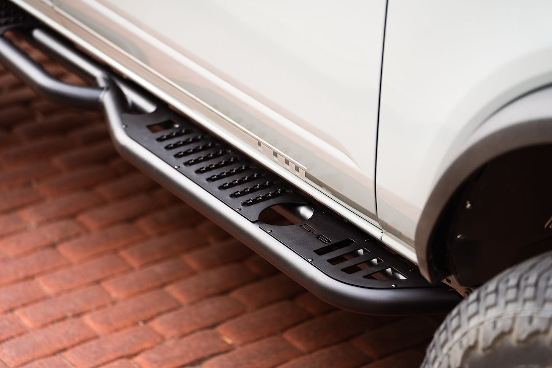 DV8 Offroad SRBR-02 OE Plus Bronco Round Step Bars