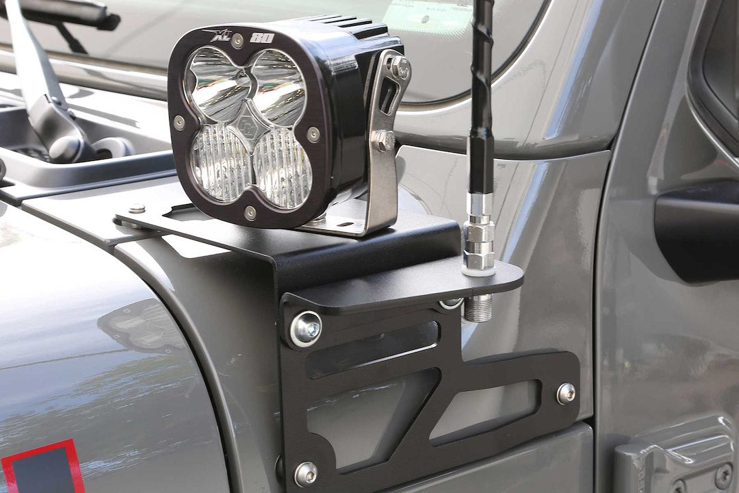 Fabtech FTS24298 Non-Adjustable Antenna Bracket Kit