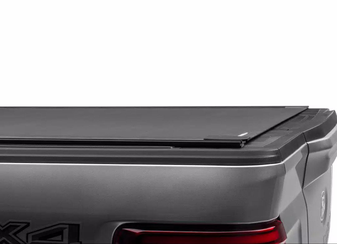 BAK Industries Revolver X4TS Aluminum/ Vinyl Tailgate Handle Lock Tonneau Cover 80338RK - image 11