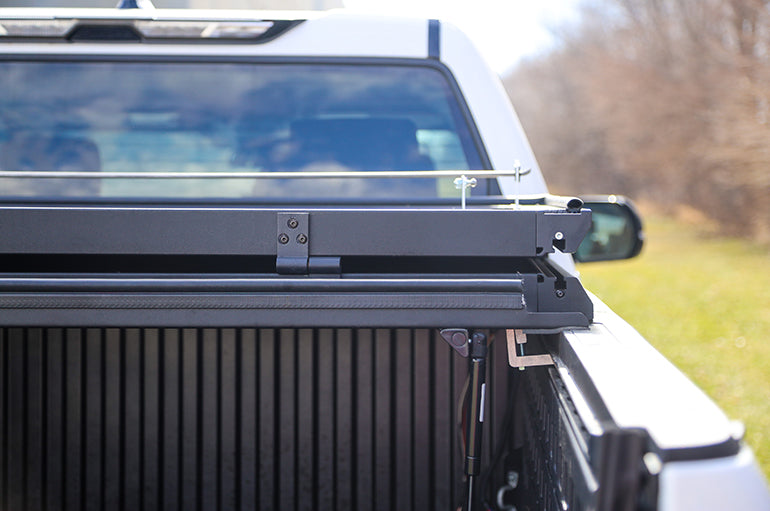 Dee Zee Guardian Aluminum Key Lock Tonneau Cover DZ 19550 - image 10