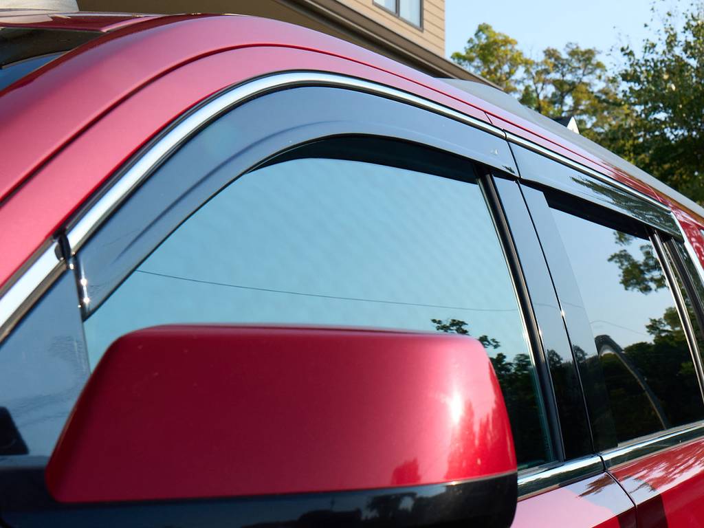 Husky 2854141 Dark Smoke Low Profile Acrylic Ventvisor