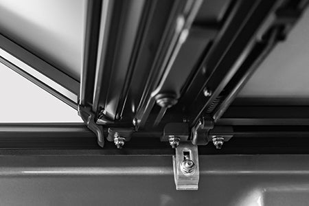 ACCESS Covers LOMAX® STANCE™ Aluminum Tailgate Handle Lock Tonneau Cover G4050119 - image 10