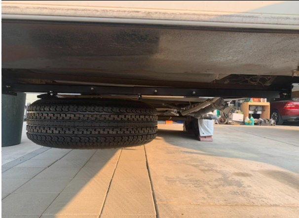 Bal Rv 28240 Spare Tire Carrier - image 3