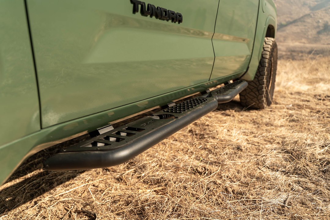 DV8 Offroad SRTT2-01 OE Plus Tundra Crew Cab Steps
