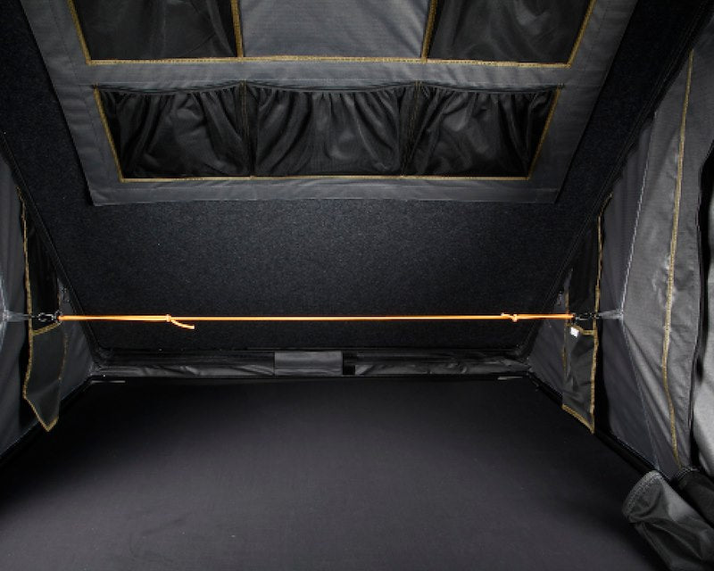 Overland Vehicle Systems 18099901 Mamba III Hard Shell Roof Top Tent