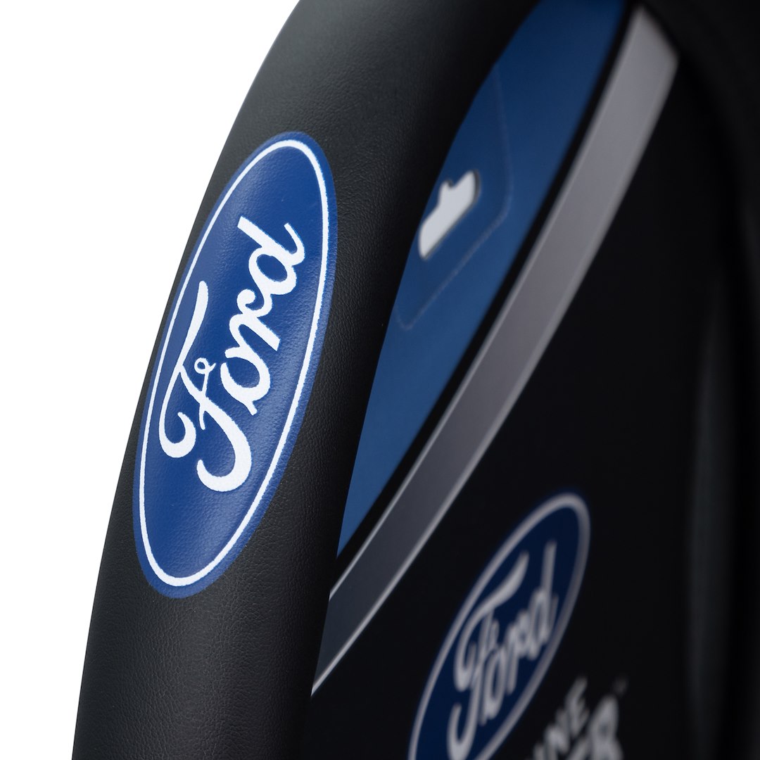 Plasticolor 006743R01 Ford Genuine Leather Steering Wheel Cover