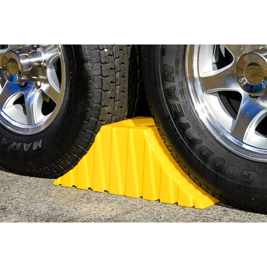 Camco Wheel Chock (44435) – Length: 21/1/2 Inch