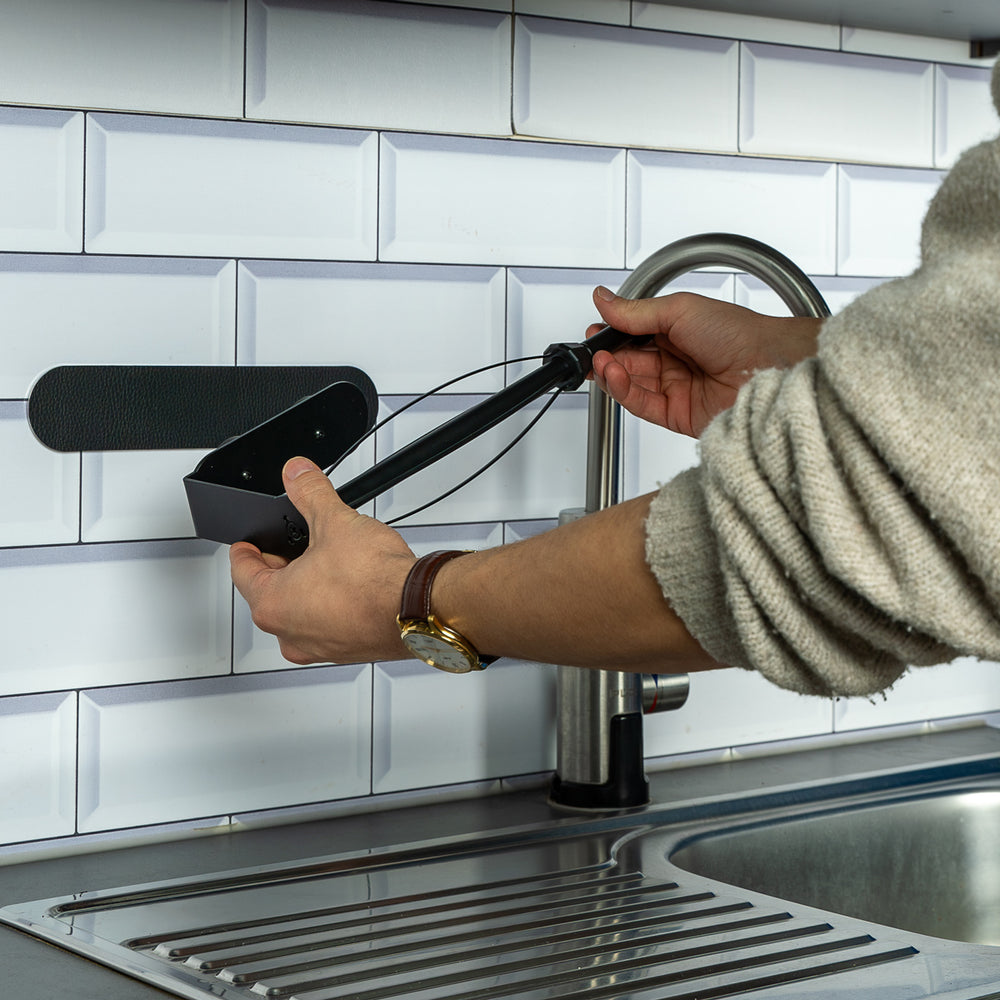 Silwy Magnetic Krh-B-L Paper Towel Holder - image 6