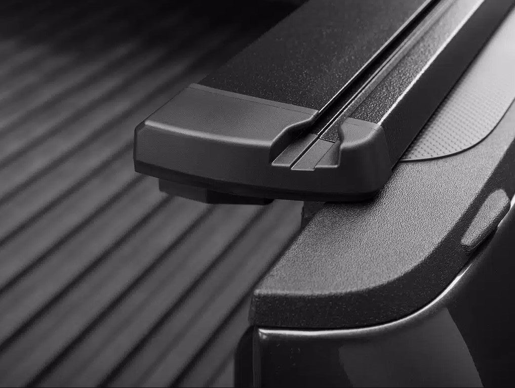 Retrax Eq0502 EQ Bluetooth-Controlled Aluminium Tonneau Cover