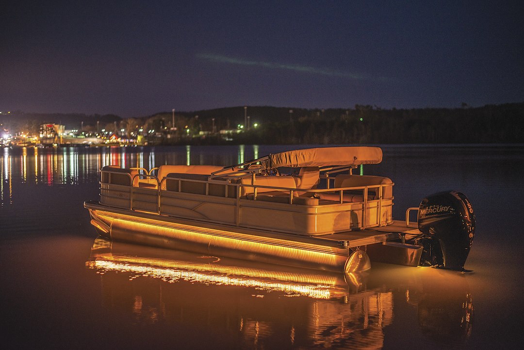 T-H Marine Led-Pbdk20rgb-Dp Boat Deck Light - image 1