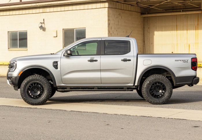 ReadyLift 66-24200 1.5-Inch Leveling Kit for 2024-Up Ranger