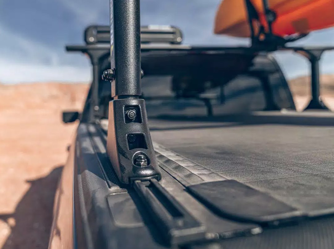 BAK Industries Revolver X4TS Aluminum/ Vinyl Tailgate Handle Lock Tonneau Cover 80134RK - image 13