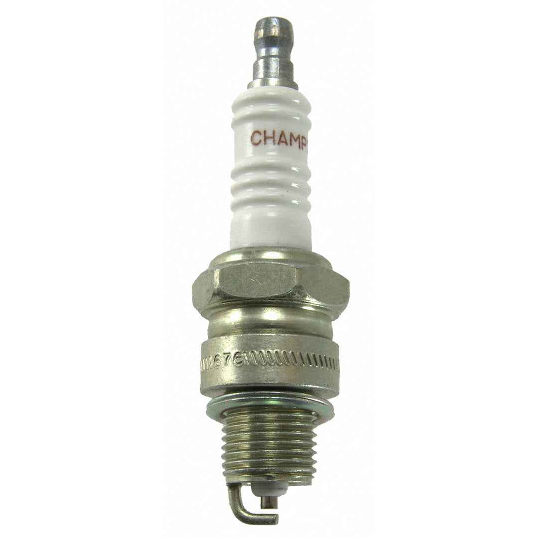 Champion Plugs 8141 Copper Plus Small-Engine Spark Plug