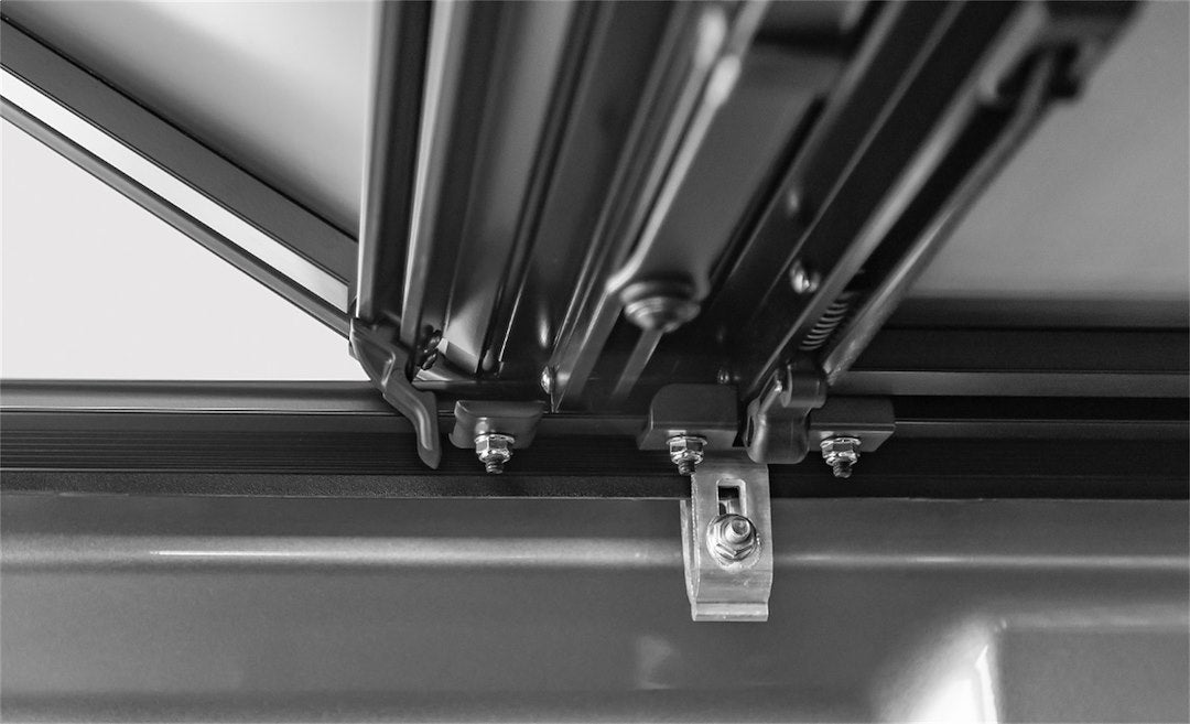 ACCESS Covers LOMAX® STANCE™ Aluminum Tailgate Handle Lock Tonneau Cover G3020079 - image 7